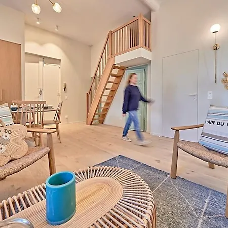Zanzibar- In The Heart Of Saint-tropez- 4 People سان تروبيه